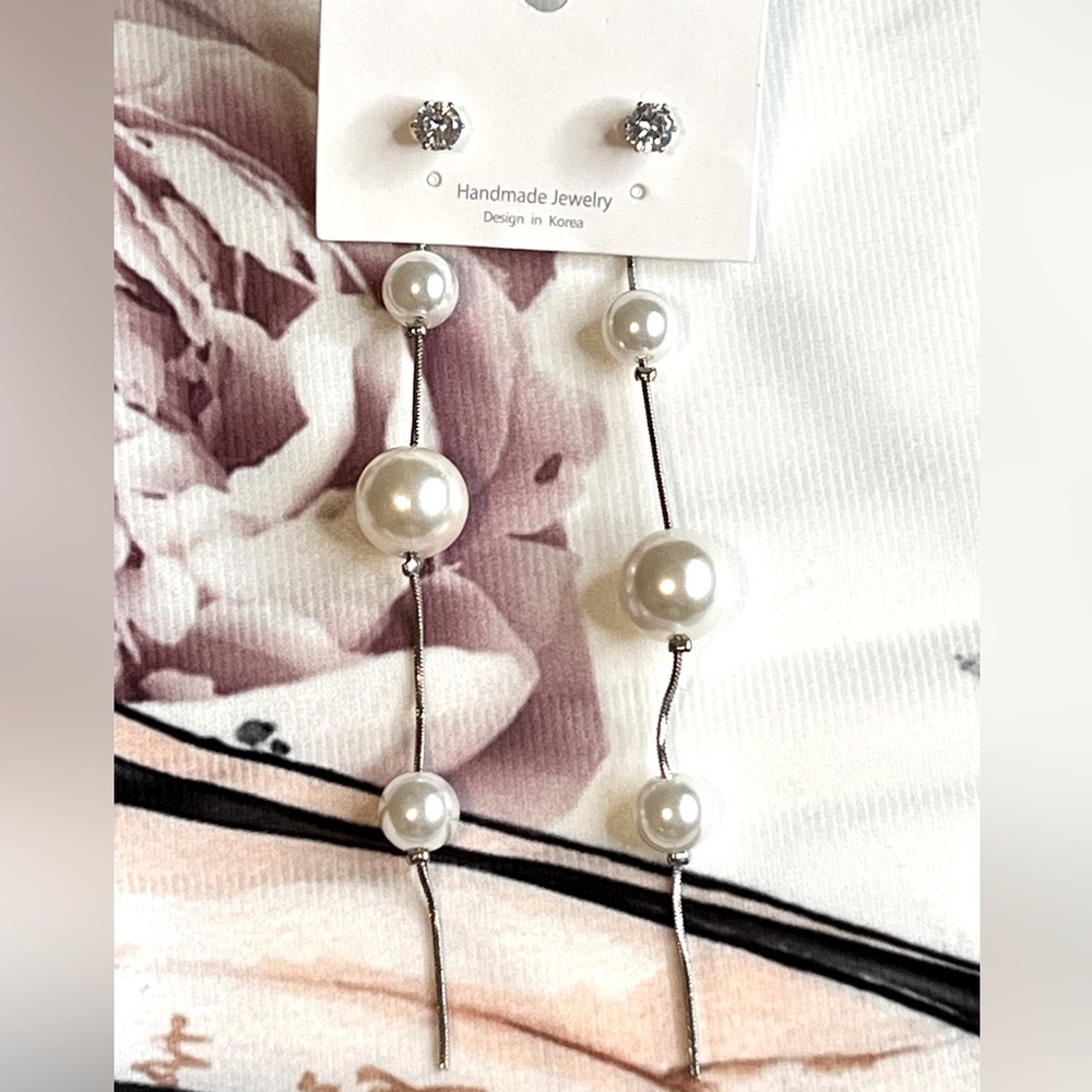 Fashion Silver Pearls dangling earring